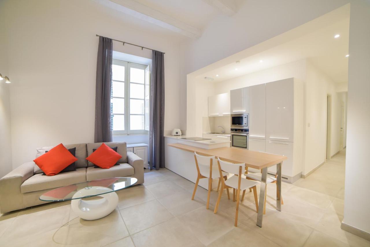 CA 1 - Deluxe two-bedroom apt in La Valletta Esterno foto