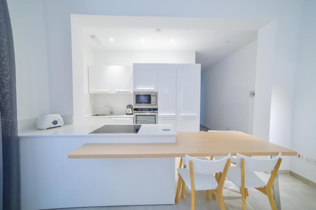 CA 1 - Deluxe two-bedroom apt in La Valletta Esterno foto