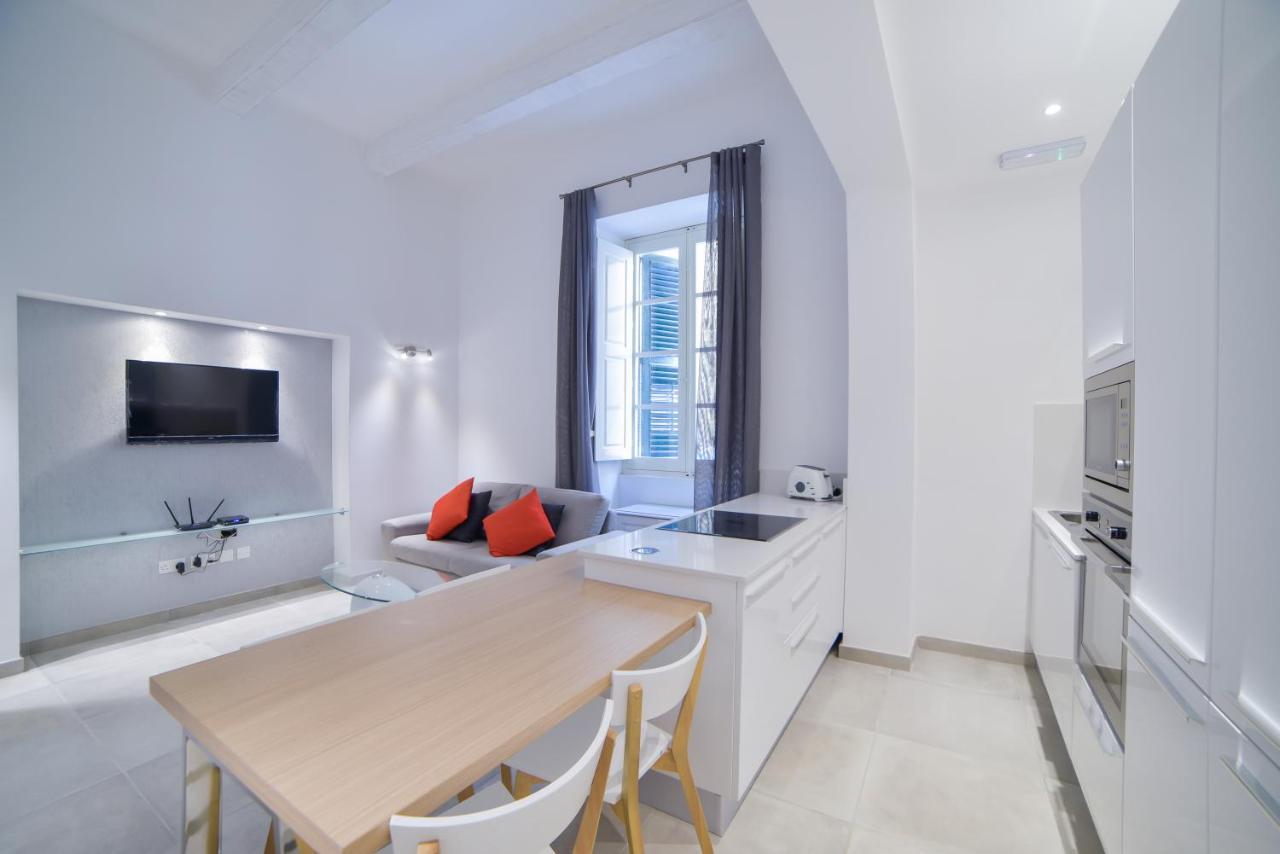 CA 1 - Deluxe two-bedroom apt in La Valletta Esterno foto